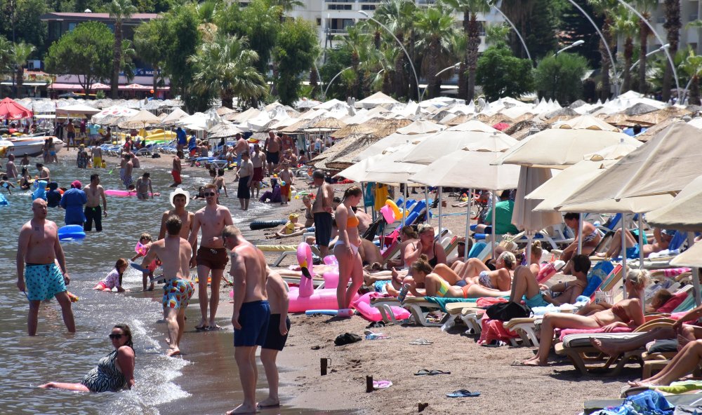 İngilizlerin normalleşme takvimi turizmcileri umutlandırdı