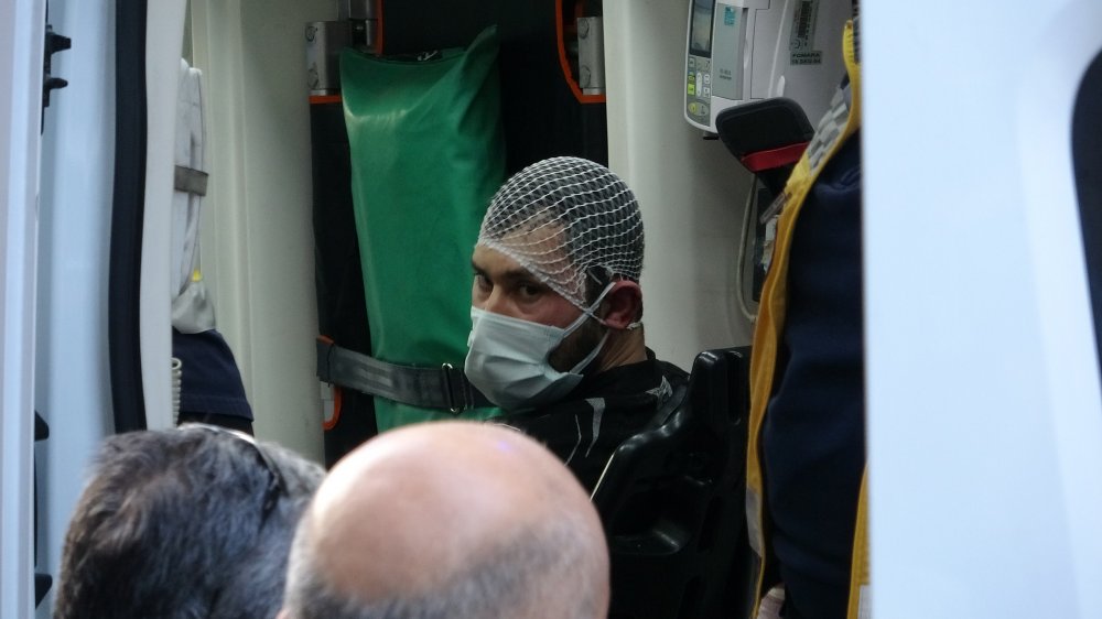Kaza tutanağı tutturmak istedi, 5 kişinin saldırısına uğradı
