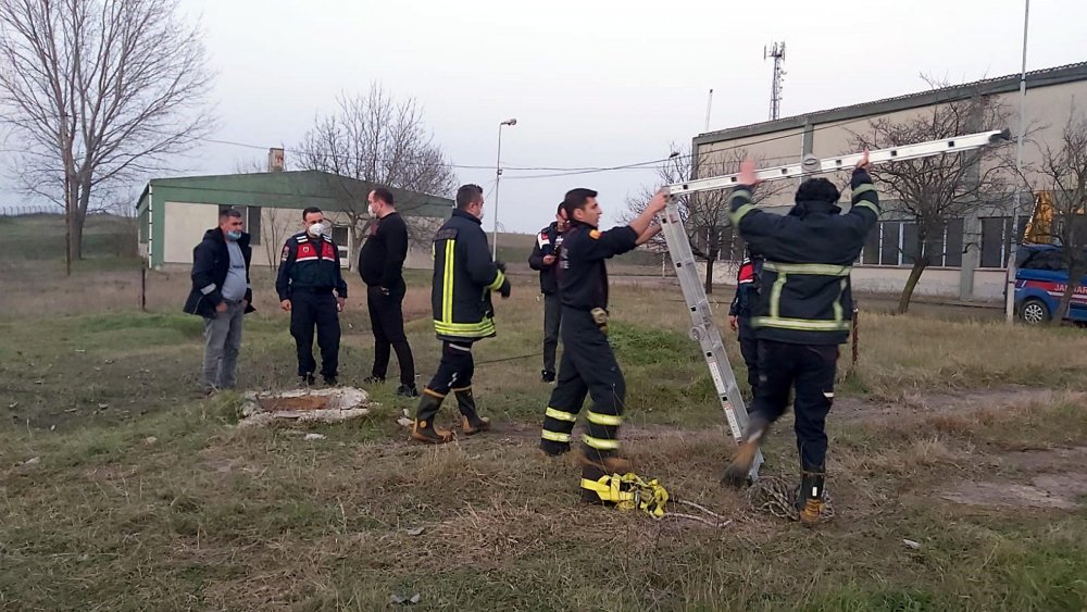 Kullanılamayan fabrikanın bahçesindeki foseptiğe düşen bekçi öldü