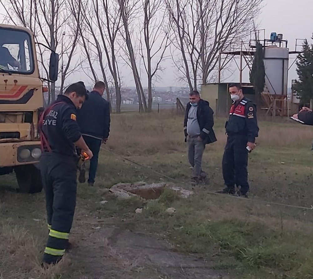 Kullanılamayan fabrikanın bahçesindeki foseptiğe düşen bekçi öldü