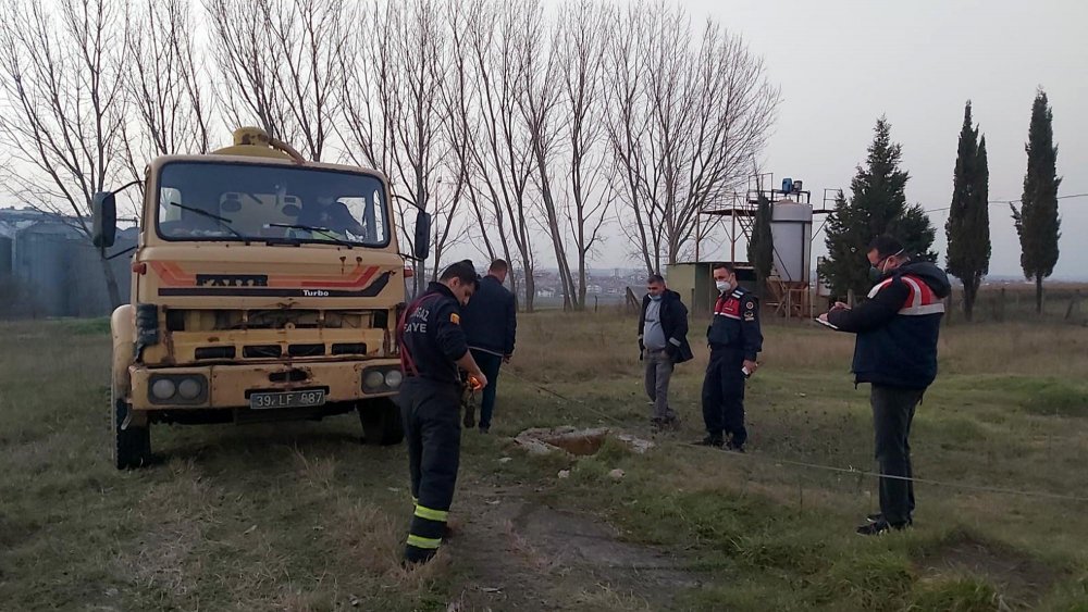 Kullanılamayan fabrikanın bahçesindeki foseptiğe düşen bekçi öldü