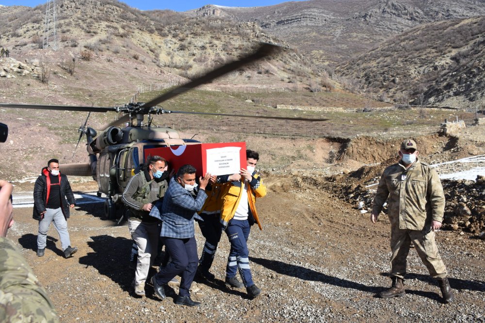 'Pençe- Kaplan' bölgesinde şehit olan güvenlik korucusu, Şırnak'ta toprağa verildi