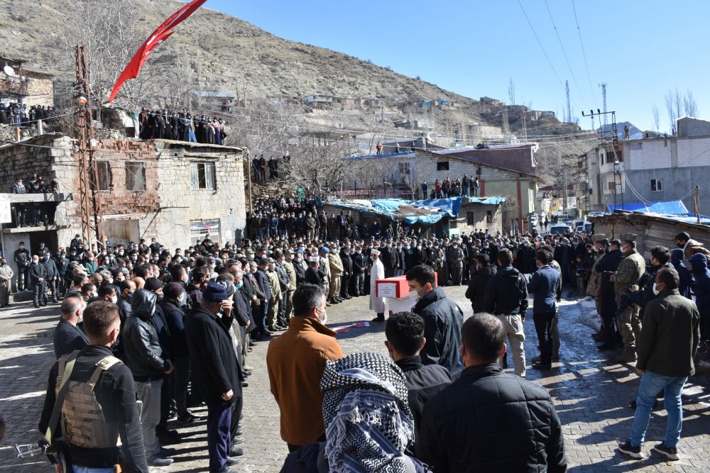 'Pençe- Kaplan' bölgesinde şehit olan güvenlik korucusu, Şırnak'ta toprağa verildi