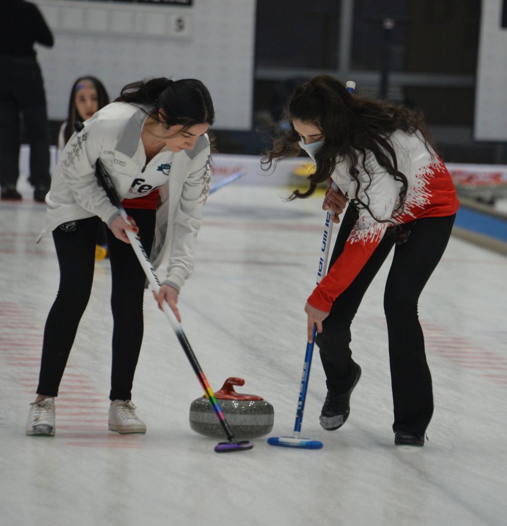 Türkiye Curling Süper Ligi'nde son gün heyecanı