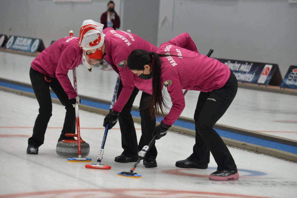 Türkiye Curling Süper Ligi'nde son gün heyecanı