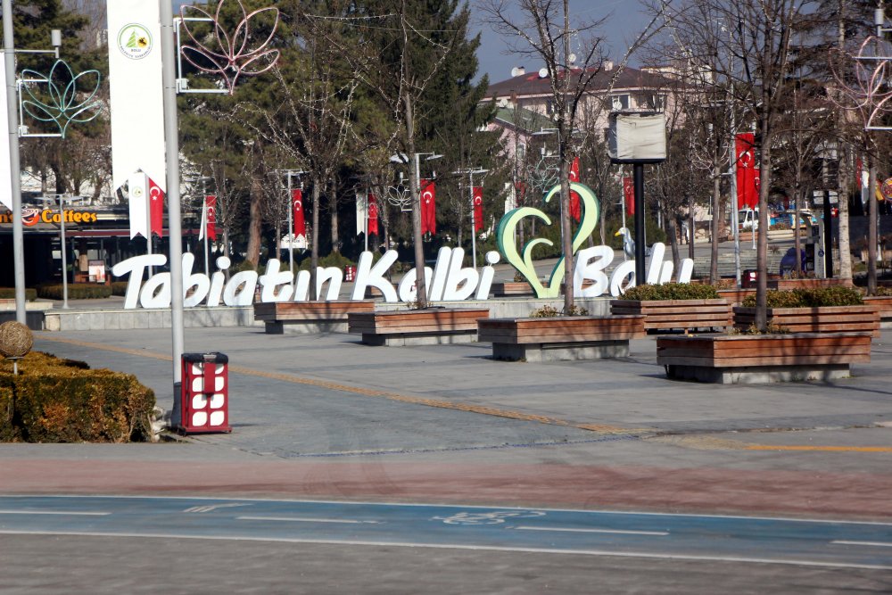 Vaka sayılarındaki artışın en fazla olduğu 5 il arasında yer alıyor... Bolu'da, Cumhurbaşkanlığı Kabinesi kararları bekleniyor