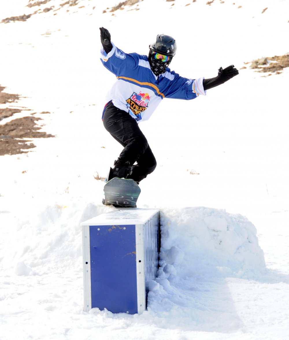 Kış sporları tutkunları Kayseri'de yarıştı