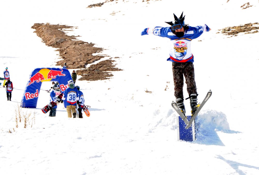 Kış sporları tutkunları Kayseri'de yarıştı