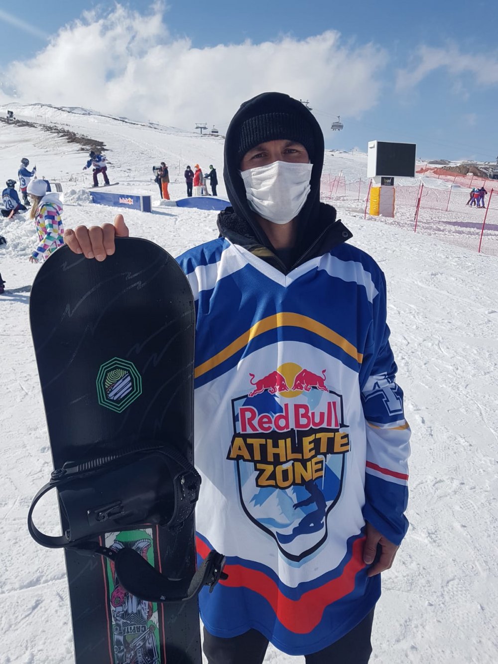 Kış sporları tutkunları Kayseri'de yarıştı