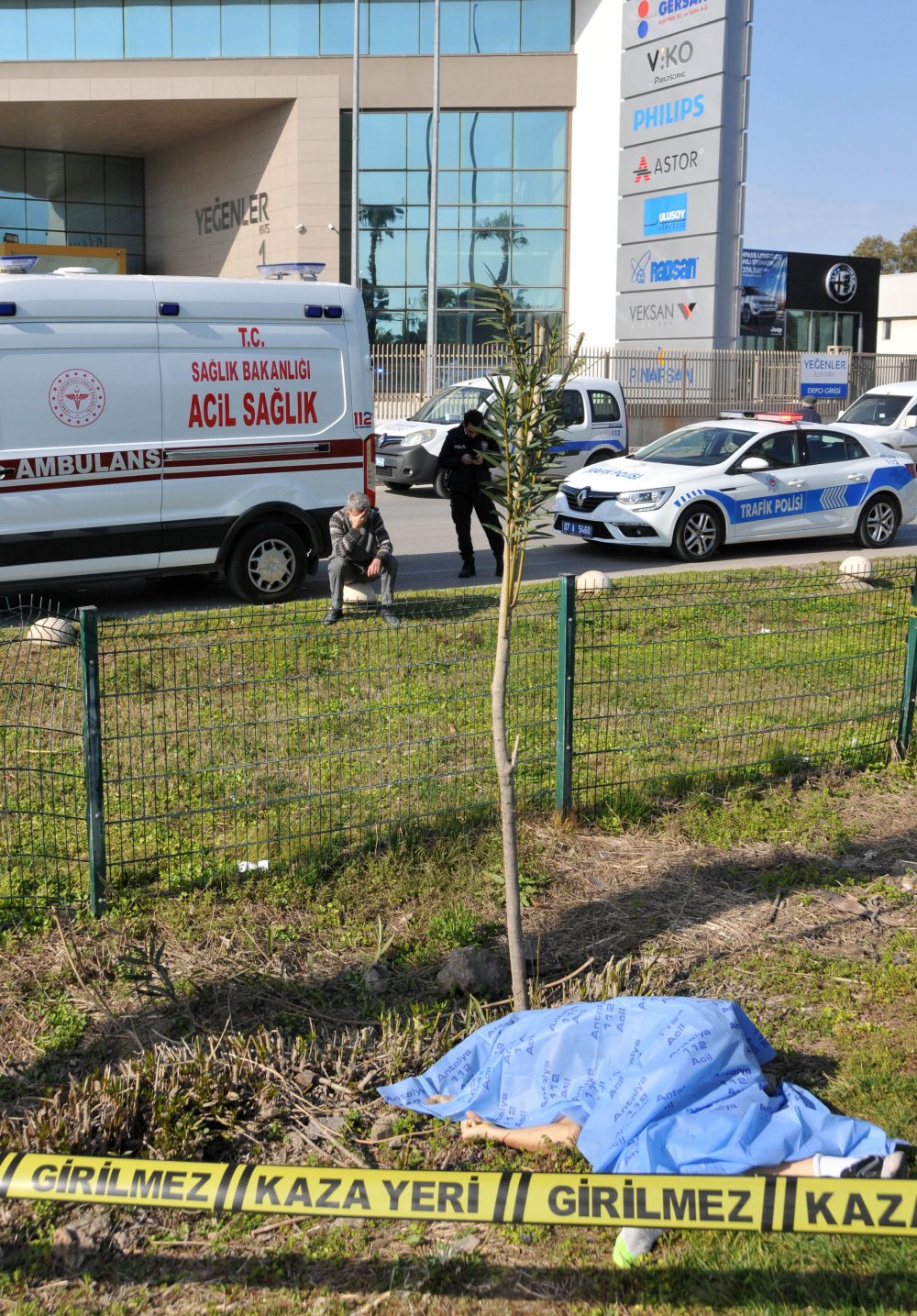 Spor yaparken hafif ticari aracın çarptığı adam hayatını kaybetti