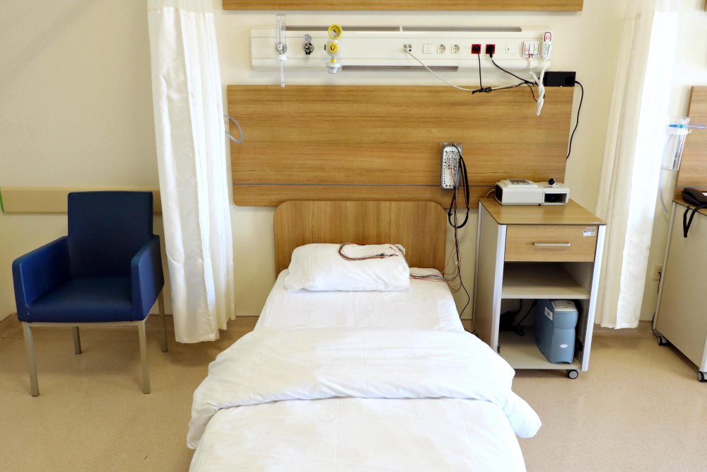 Uyku bozukluğu yaşayanlar, 24 saat kamerayla izlenerek tedavi ediliyor