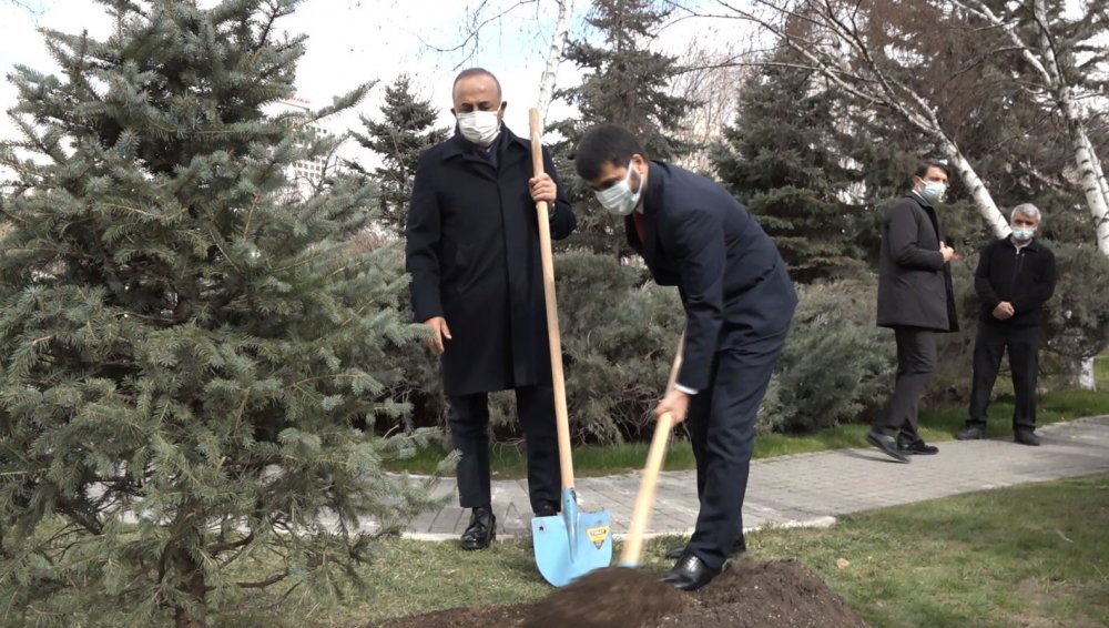 Bakan Çavuşoğlu: Afganistanlı kardeşlerimiz istediği sürece bu ülkede kalacağız