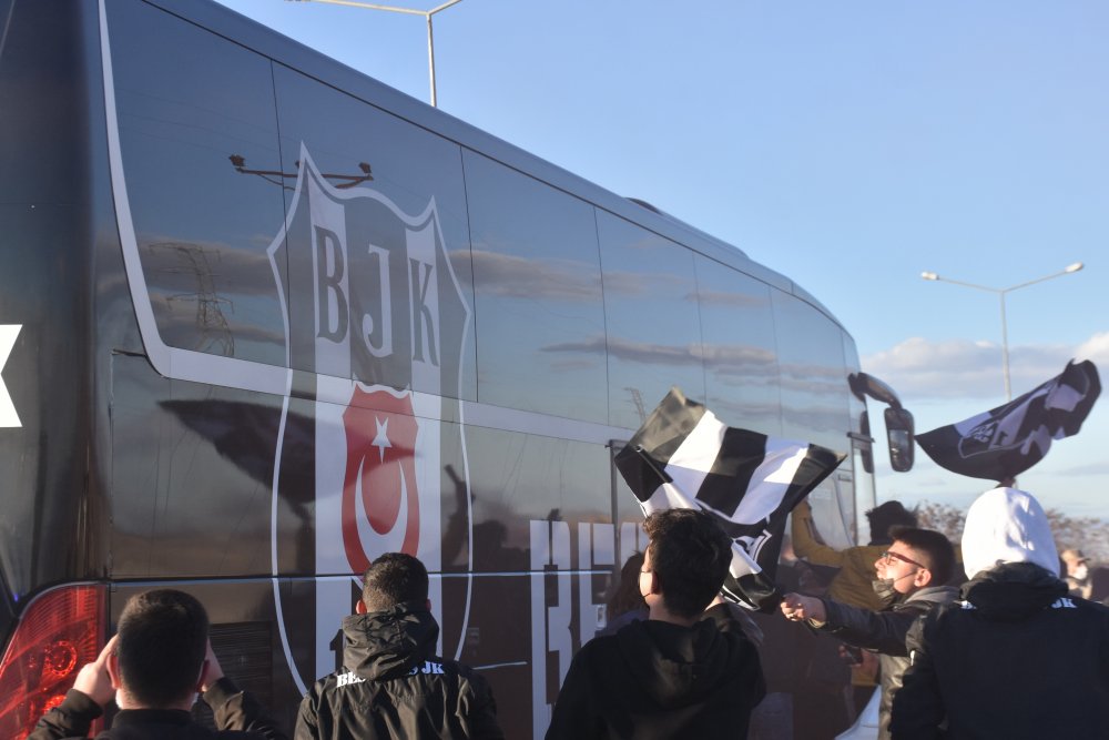 Beşiktaş kafilesine Malatya'da coşkulu karşılama