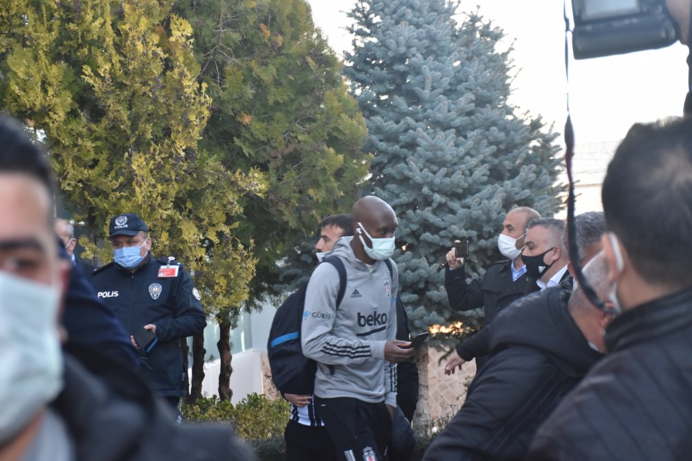 Beşiktaş kafilesine Malatya'da coşkulu karşılama