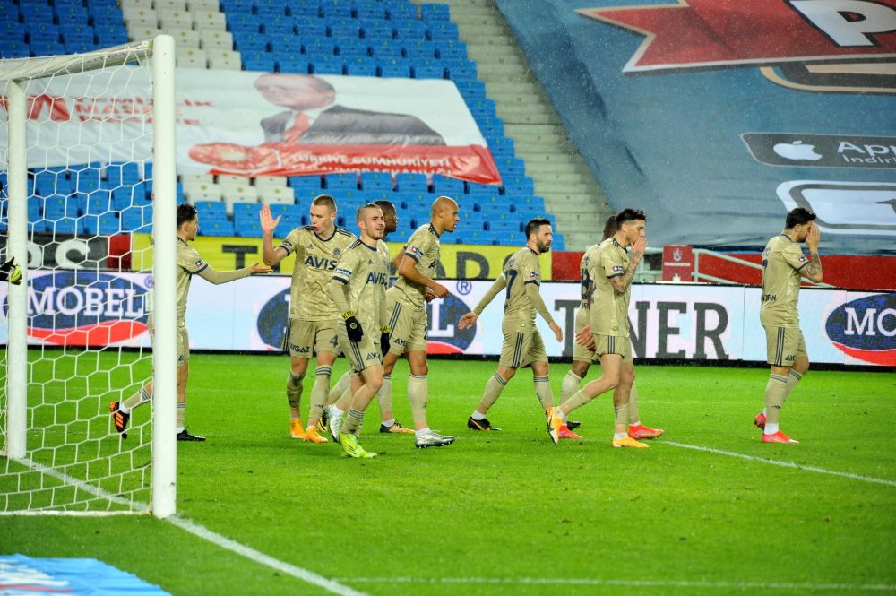 Fenerbahçe kara bulutları dağıttı