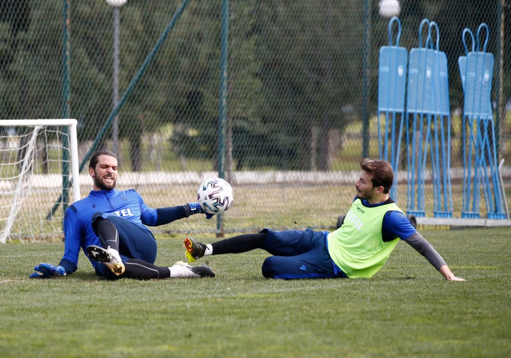 Trabzonspor, Kasımpaşa maçı hazırlıklarına ara vermeden başladı