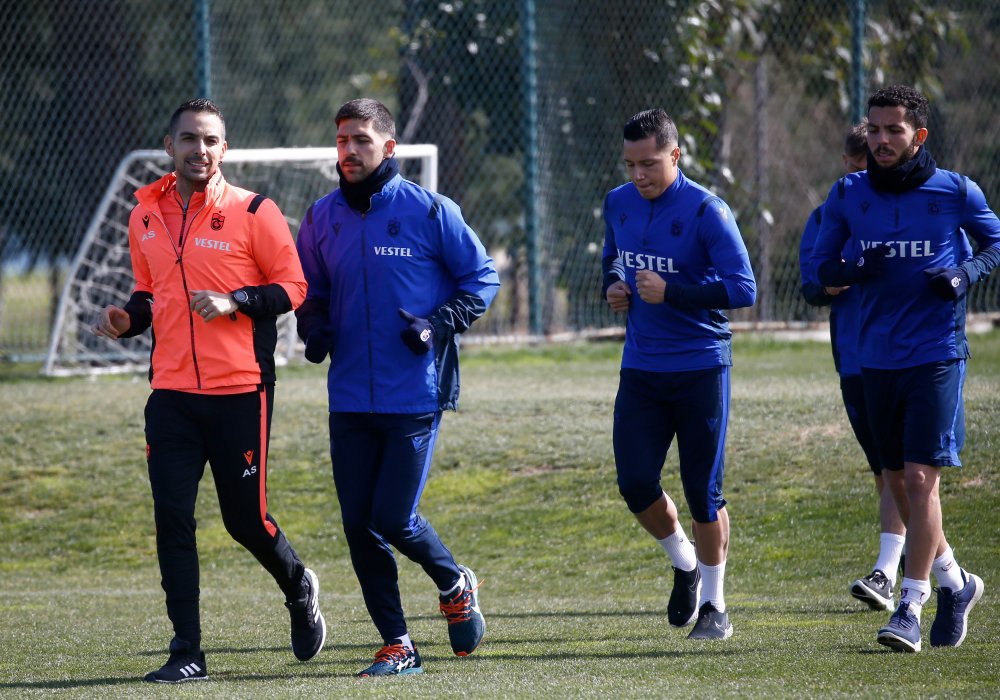 Trabzonspor, Kasımpaşa maçı hazırlıklarına ara vermeden başladı