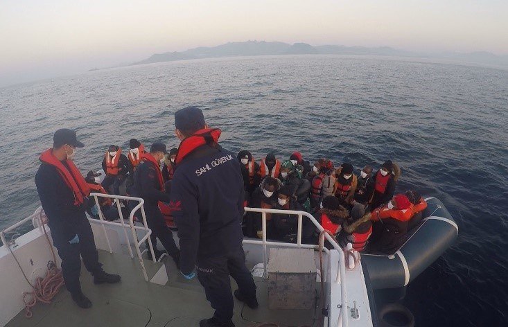 Bodrum'da 32 kaçak göçmen kurtarıldı