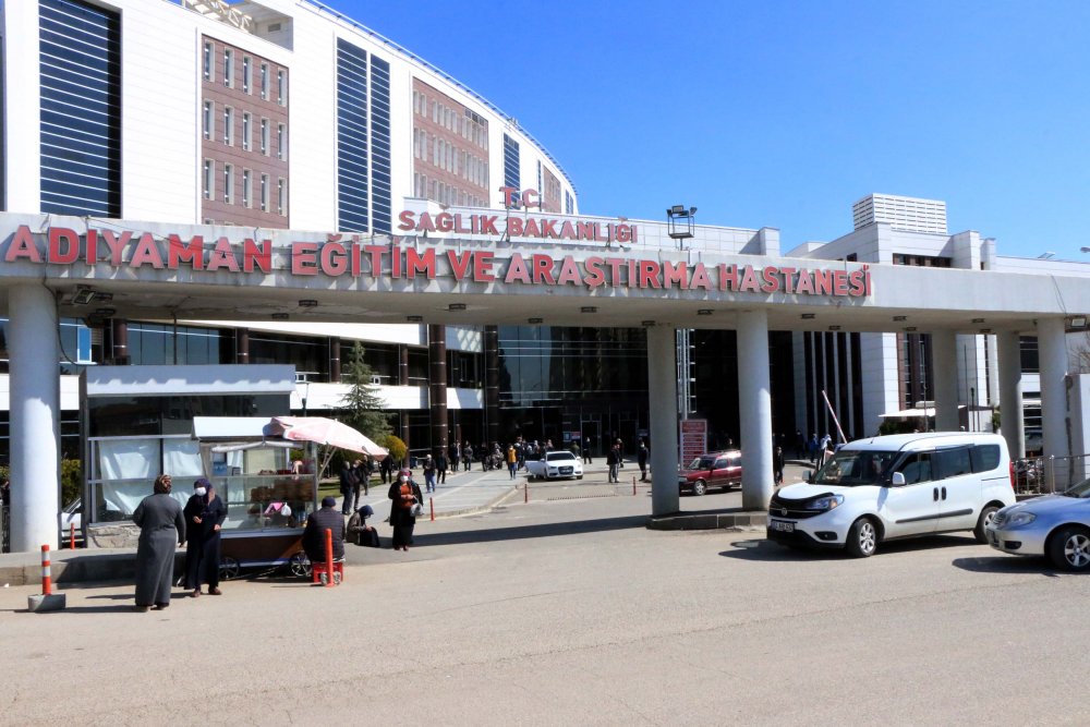 İl Sağlık Müdürü: Adıyaman'da bir araya gelinmekten vazgeçilmediği için vakalar artıyor