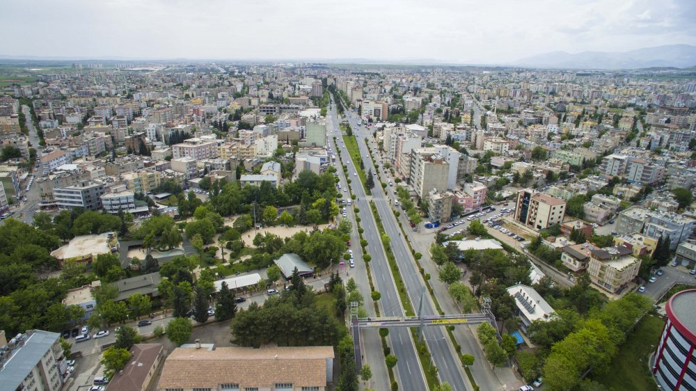 İl Sağlık Müdürü: Adıyaman'da bir araya gelinmekten vazgeçilmediği için vakalar artıyor