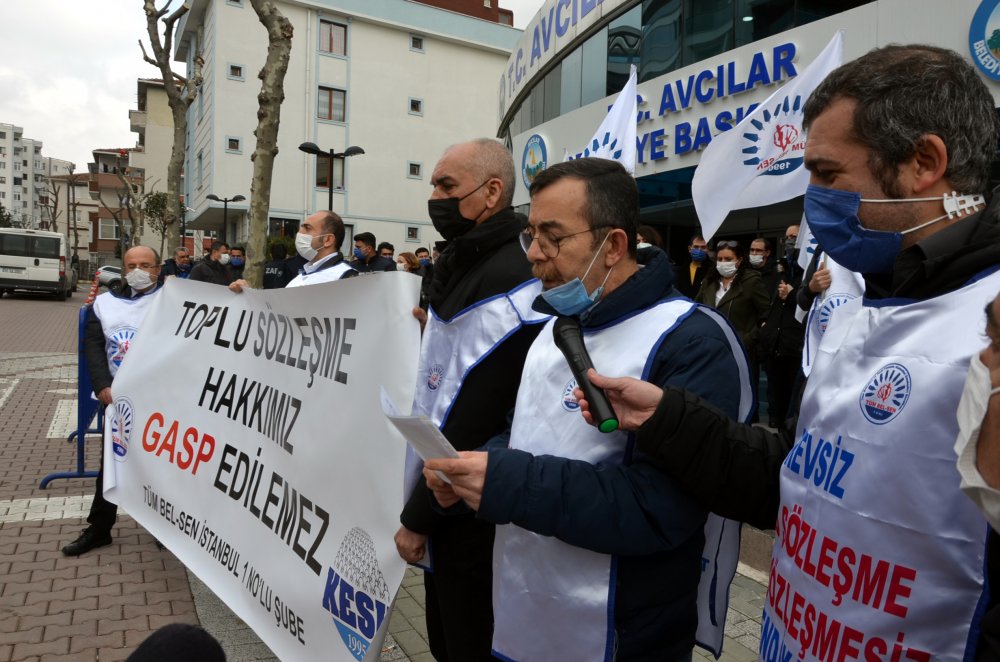 Avcılar Belediyesi önünde memurlardan halaylı eylem