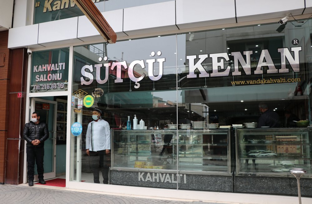 Kademeli normalleşme ile meşhur Van kahvaltısına yoğun ilgi