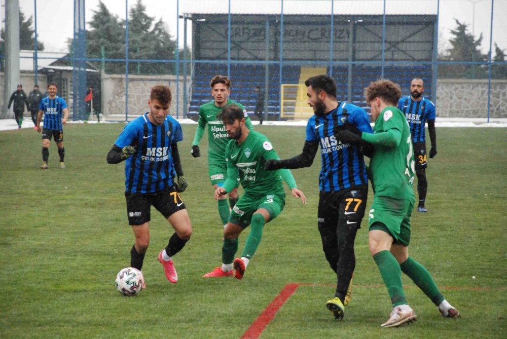 Karacabey’de hedef galibiyet