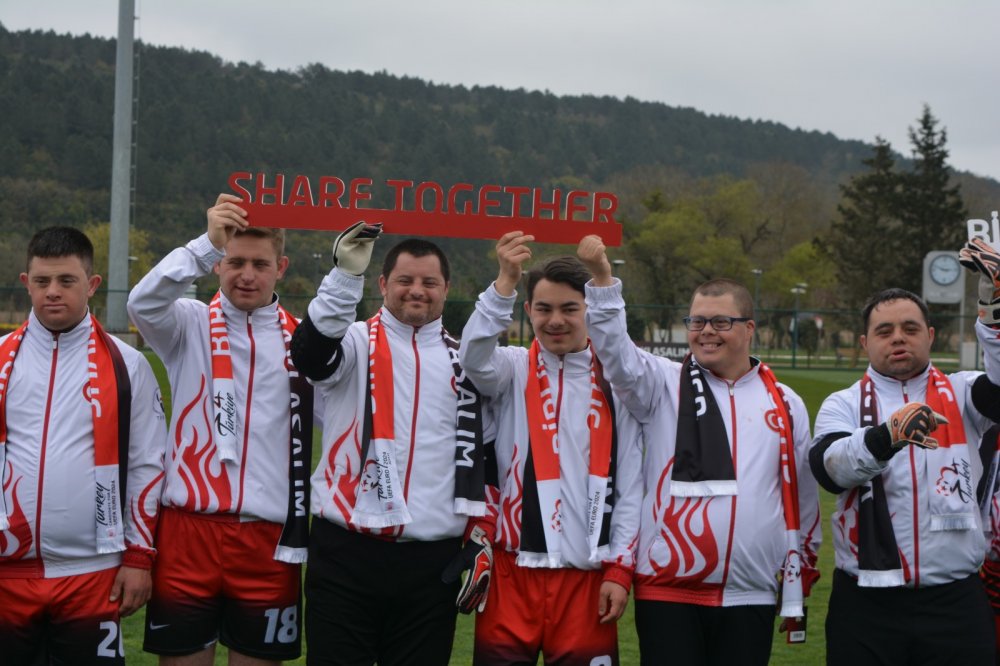 Özel sporculardan madalya rekoru