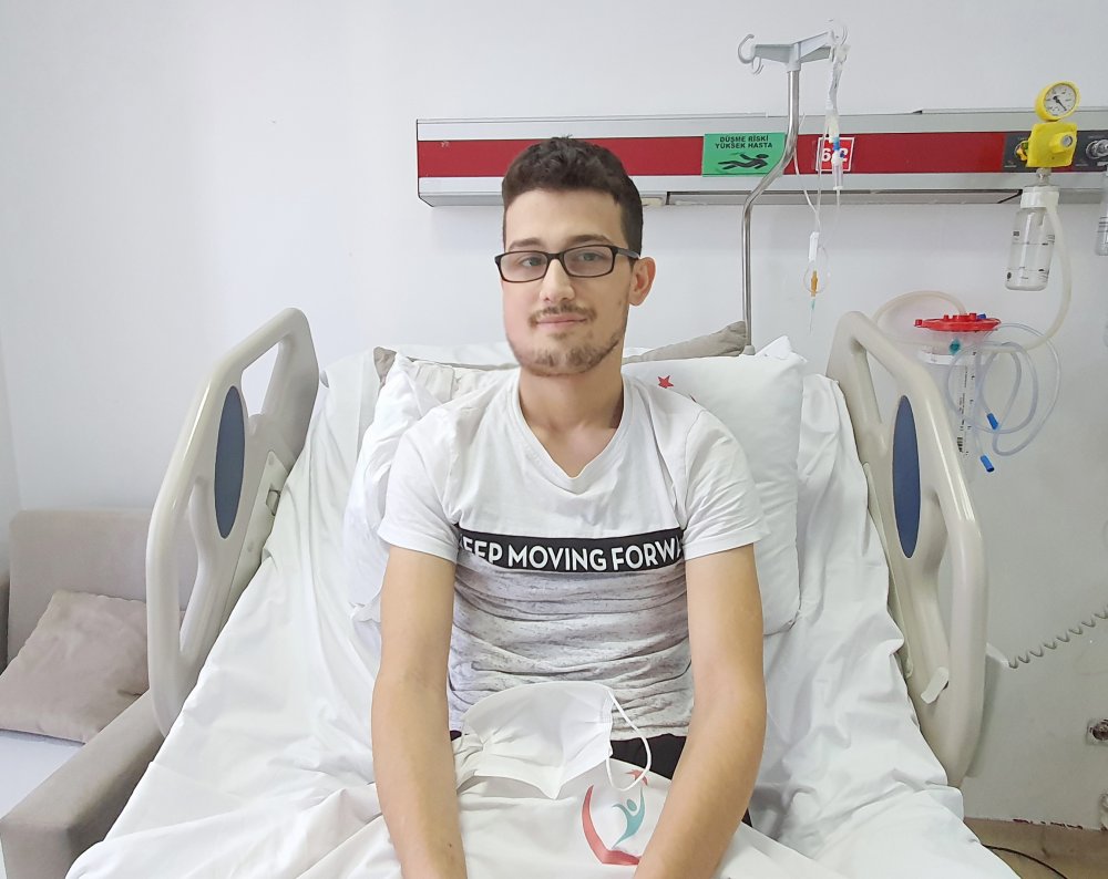 Yüzündeki dev tümörden “sanal ameliyat” ile kurtuldu