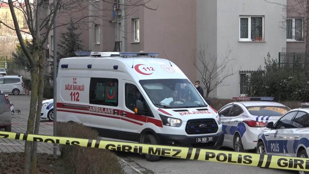 Arnavutköy'de eşi ve çocuğunu rehin alan kişi gözaltına alındı