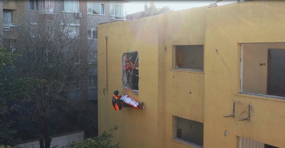 Beşiktaş’ta deprem tatbikatı düzenlendi