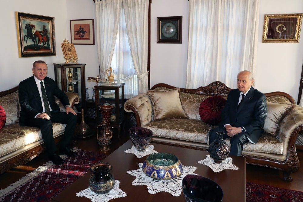 Cumhurbaşkanı Erdoğan'dan, Bahçeli'ye evinde ziyaret