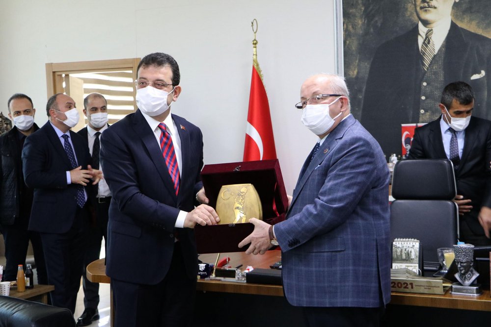 İBB Başkanı İmamoğlu: Yerel yönetimler muhataptır