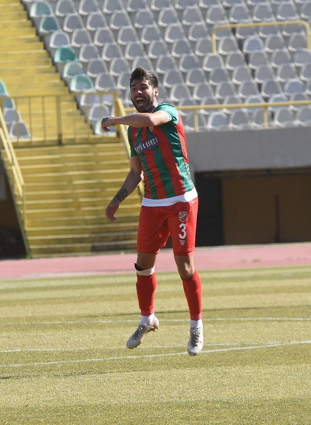 Karşıyaka'ya buruk teselli