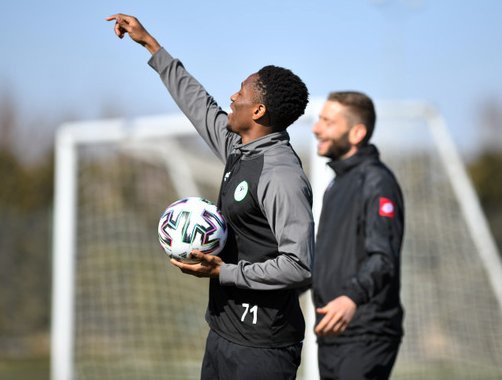 Konyaspor'da tedavisi tamamlanan 3 oyuncu Fenerbahçe maçında forma giyecek