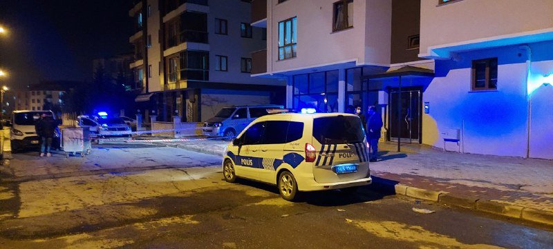 Sultanbeyli'de "Anne ve babası kavga eden genç kız balkondan atladı" iddiası