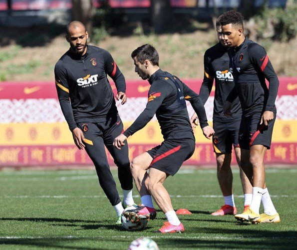 Galatasaray'da Saracchi ve Emre Taşdemir'den iyi haber