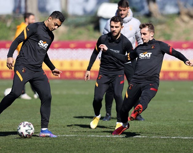 Galatasaray'da Saracchi ve Emre Taşdemir'den iyi haber