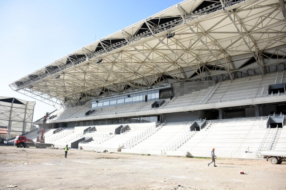 Alsancak Stadı'nda geri sayım başladı