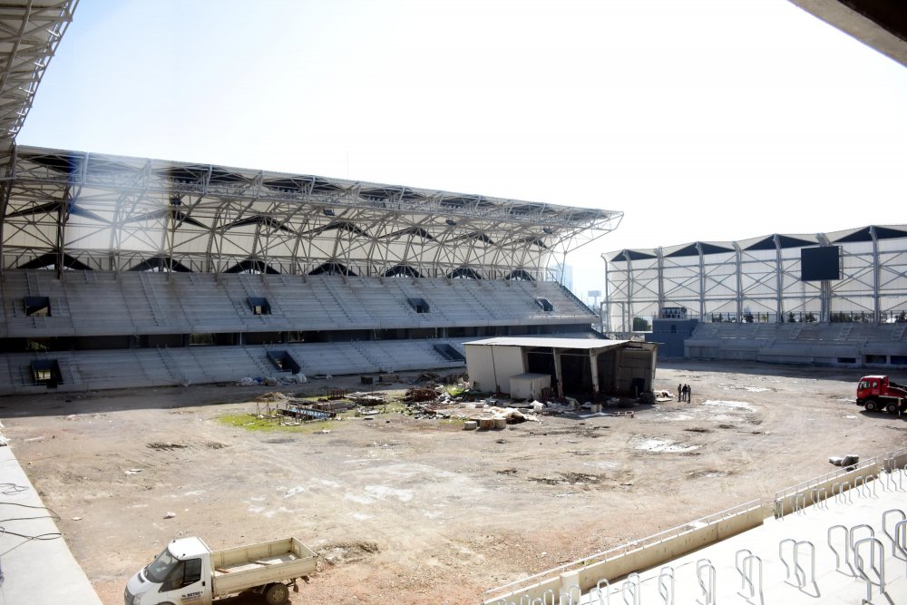 Alsancak Stadı'nda geri sayım başladı