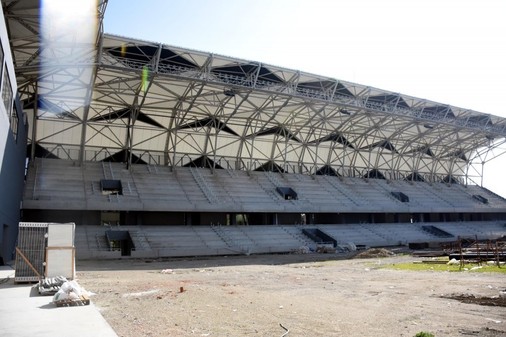 Alsancak Stadı'nda geri sayım başladı