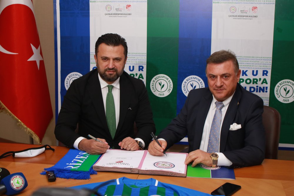 Bülent Uygun, Çaykur Rizespor’da boş mukaveleyi imzaladı