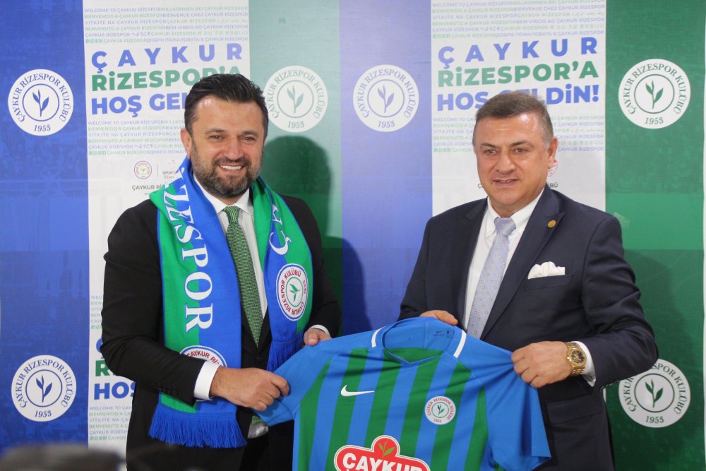 Bülent Uygun, Çaykur Rizespor’da boş mukaveleyi imzaladı
