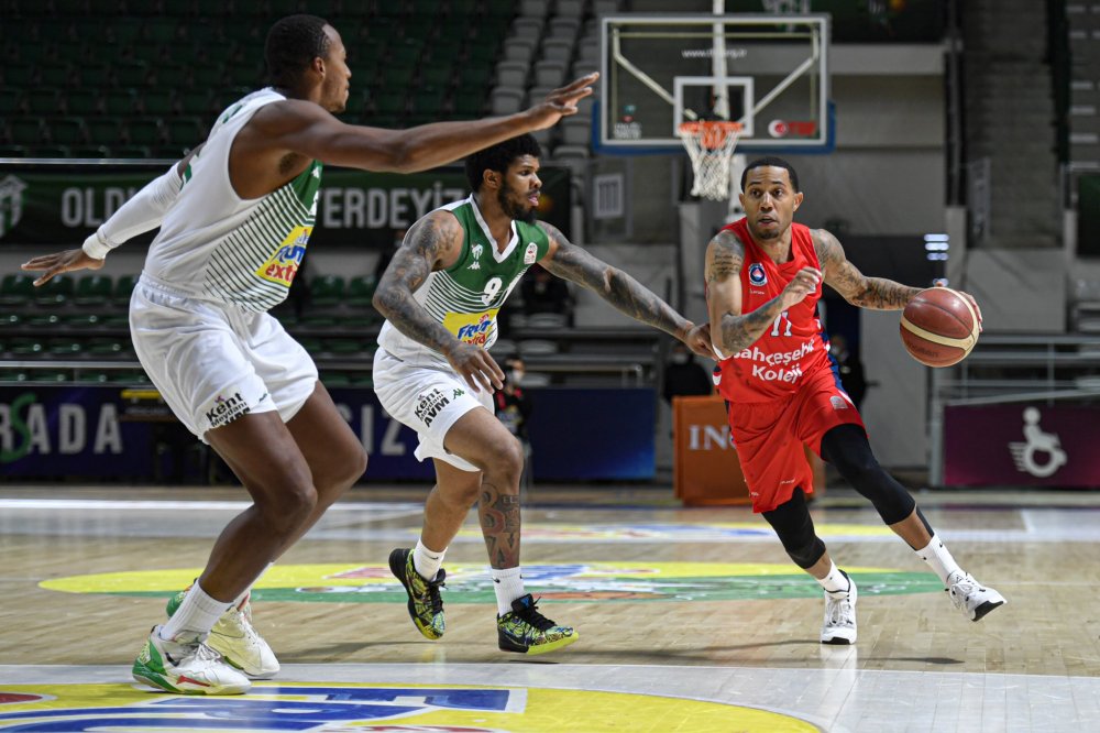 Frutti Extra Bursaspor - Bahçeşehir Koleji: 67-64