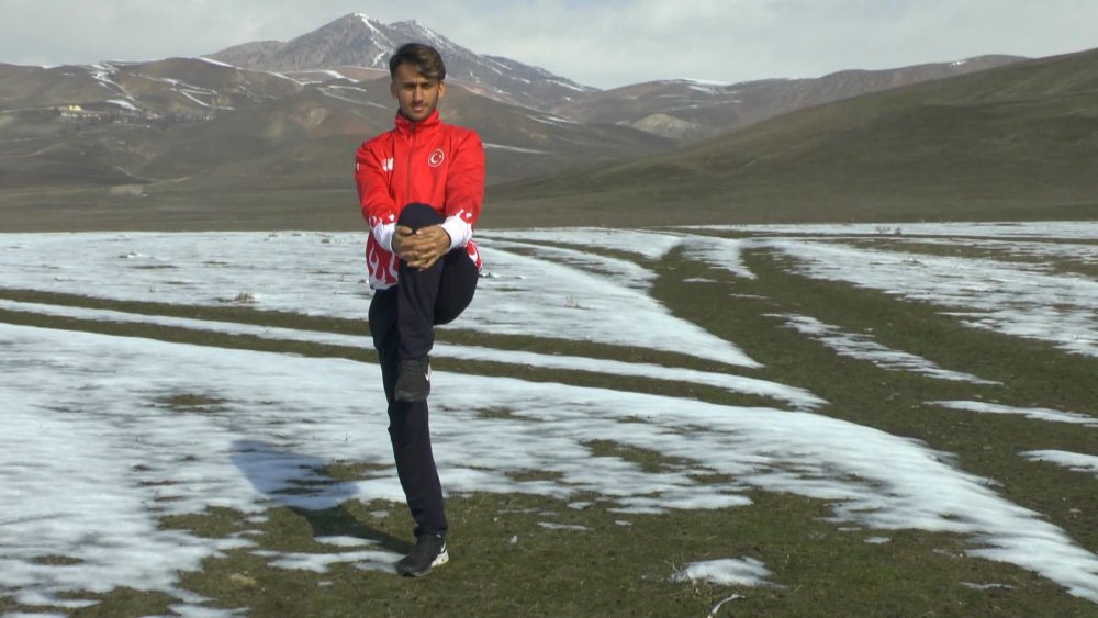 Sporcu arkadaşları "Bir daha koşamaz" dediler, Balkan Şampiyonası'nda ikinci oldu