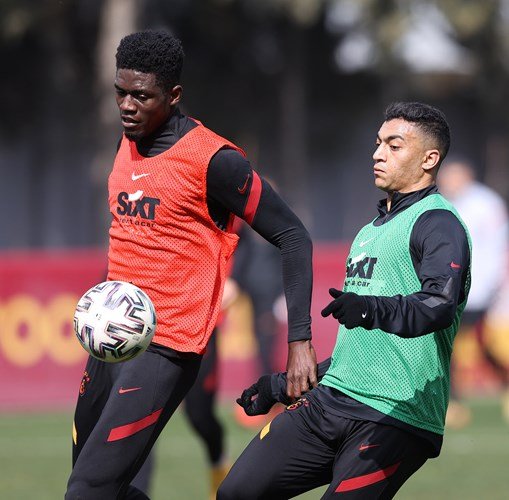 Galatasaray'da Donk'tan kötü haber