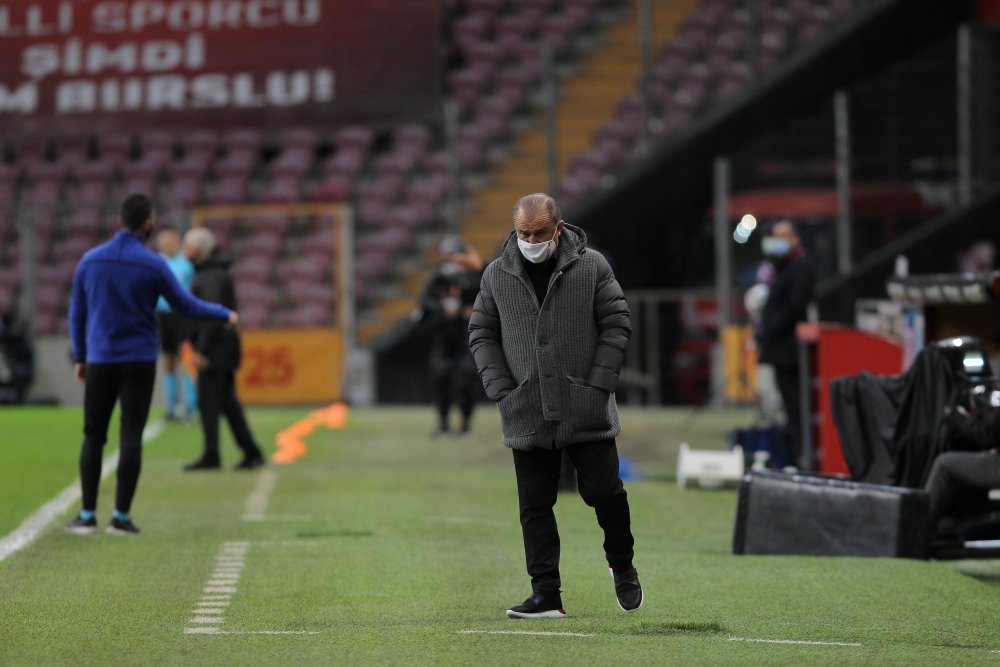 Galatasaray'da puan kayıpları sürüyor