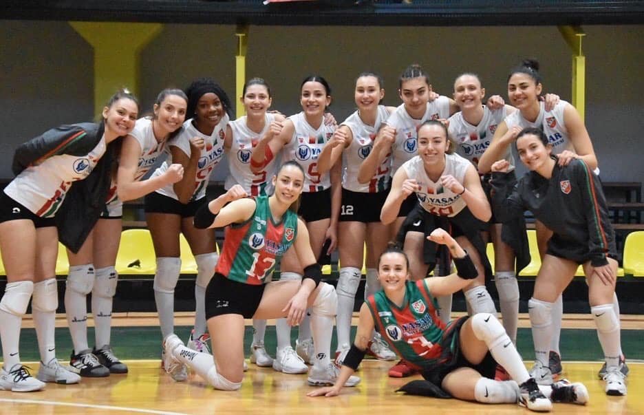Karşıyaka filesinde Play-Off sevinci