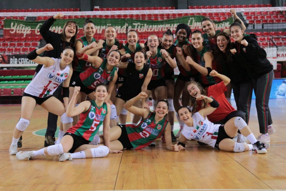 Karşıyaka filesinde Play-Off sevinci