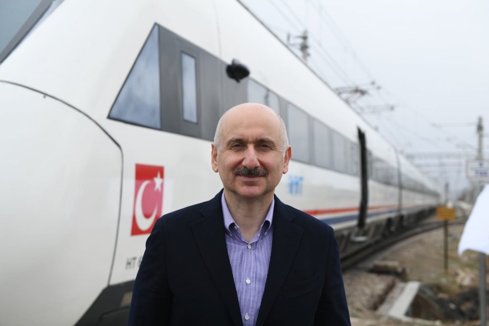 Bakan Karaismailoğlu'ndan Ankara-Sivas YHT hattı açıklaması